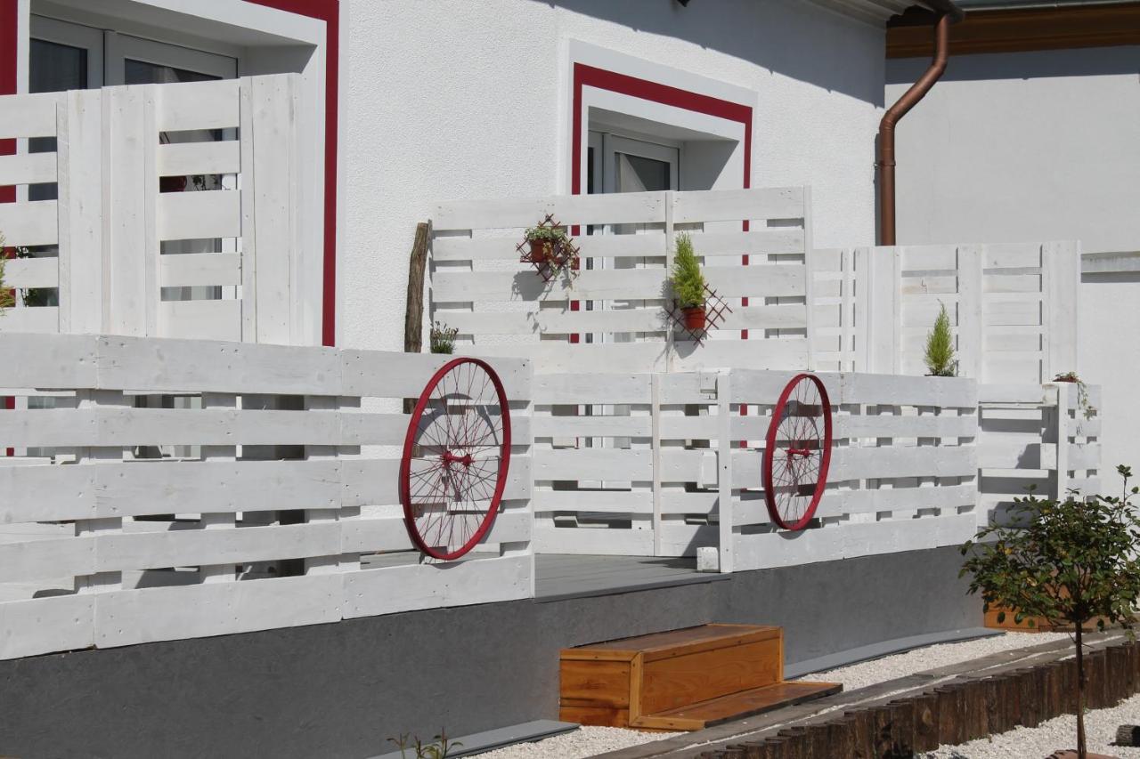Ehm Resort Mesteri Εξωτερικό φωτογραφία